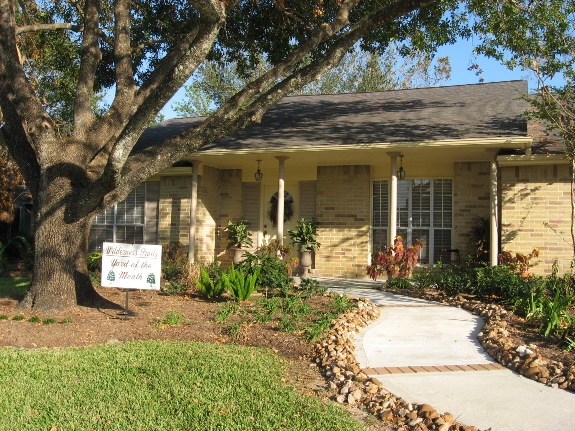 Yard of the Month for August 2008 - 1210 Frontier