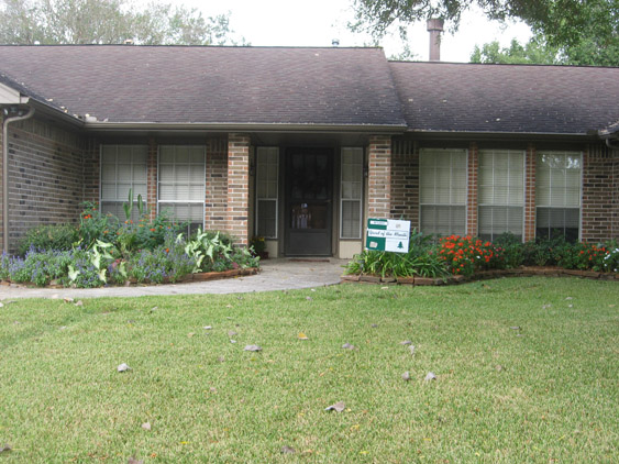 Yard of the Month for August 2010 - 1205 Bayou Oak