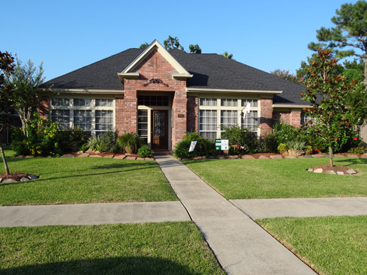 Yard of the Month for July 2012 - 605 Fernwood